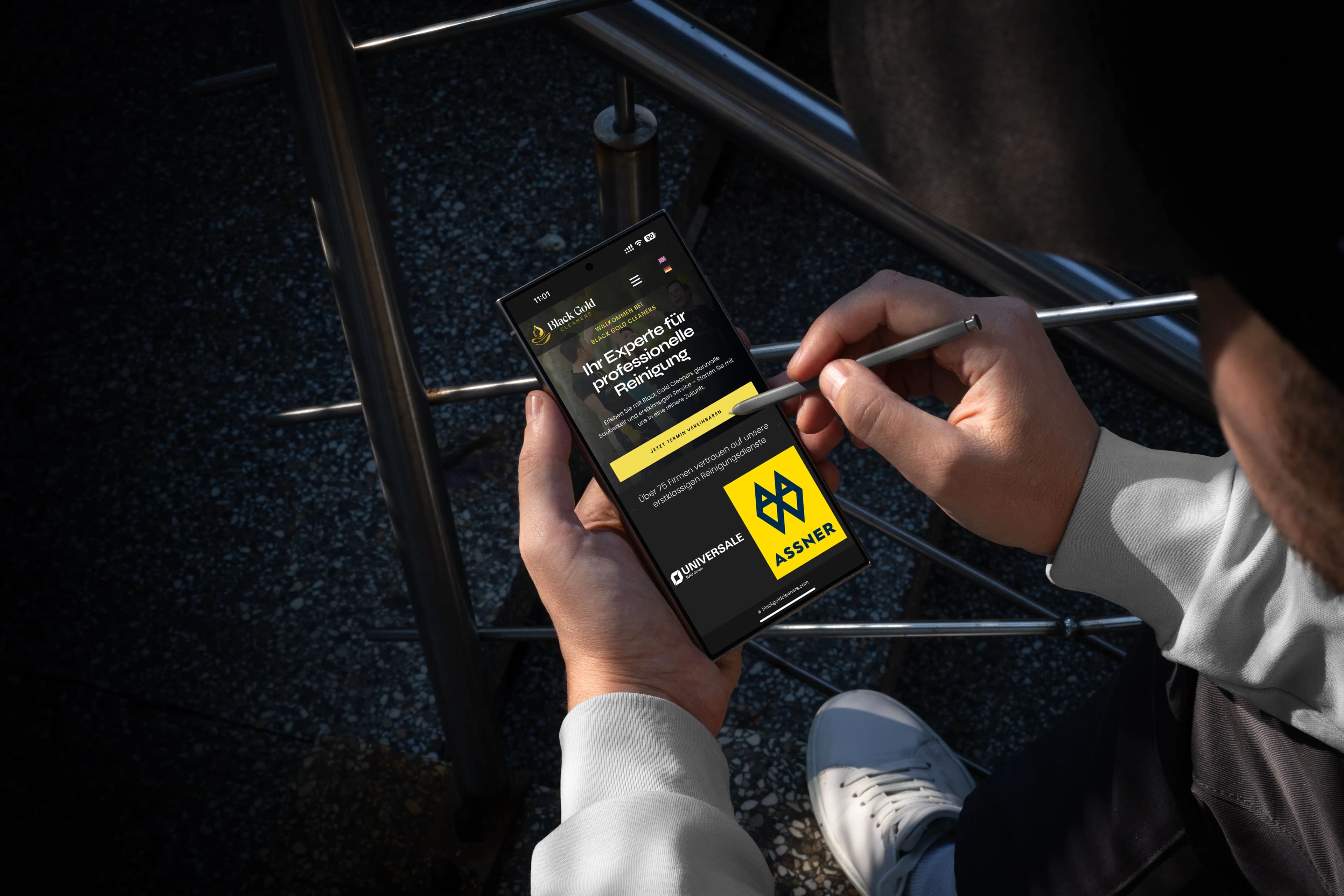 Black Gold Cleaners Mobile-Ansicht